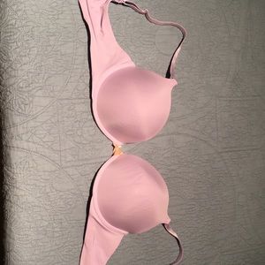 EUC Victoria’s Secret purple push-up bra 38C